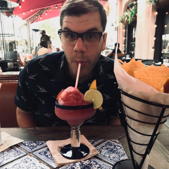 Meet your Posher, Justin - Picture 2 of 2